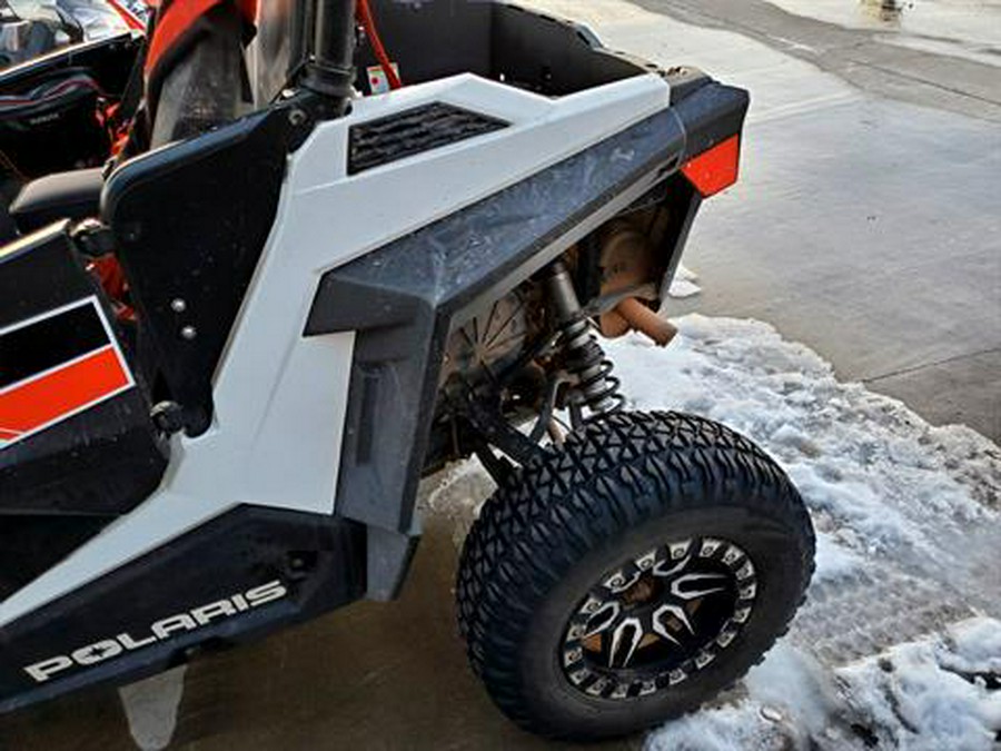 2016 Polaris RZR S 900