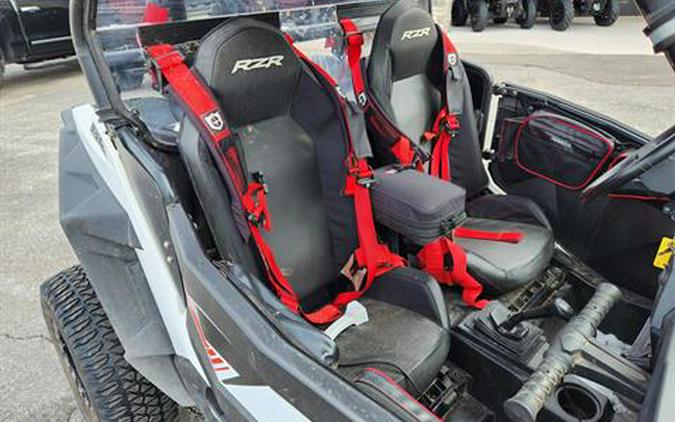 2016 Polaris RZR S 900