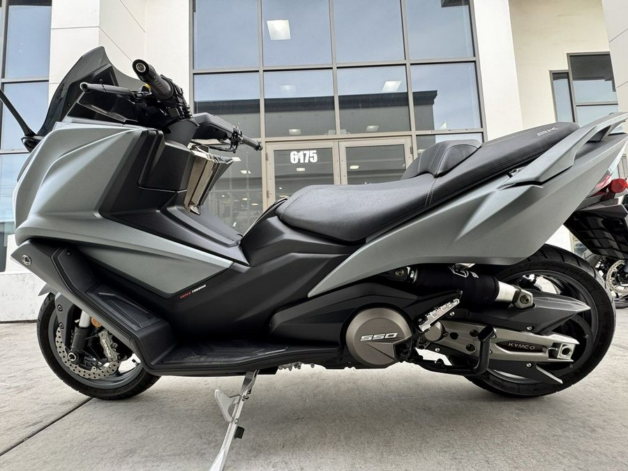2021 KYMCO AK 550