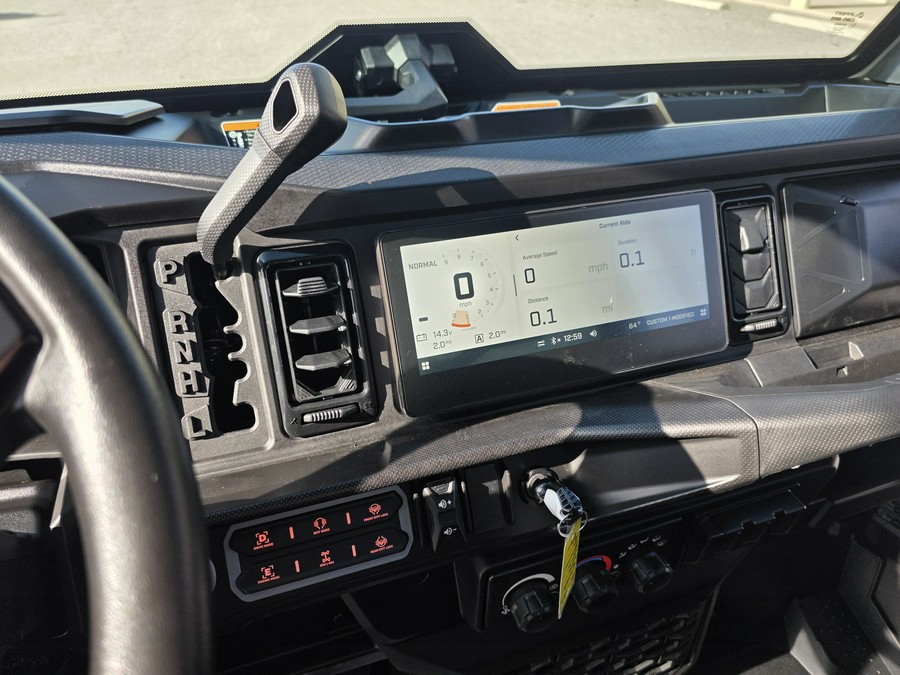 2026 Can-Am Defender Limited HD11