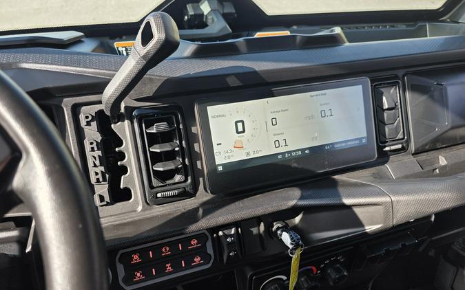 2026 Can-Am Defender Limited HD11