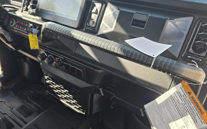 2026 Can-Am Defender Limited HD11