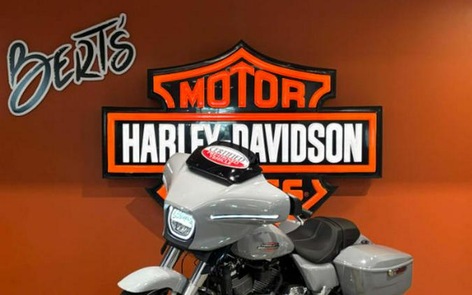 2025 Harley-Davidson® FLHX - Street Glide®