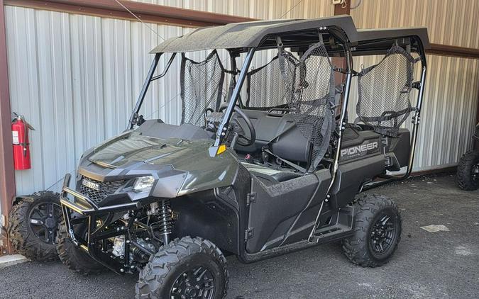 2026 Honda Pioneer 700-4 Deluxe