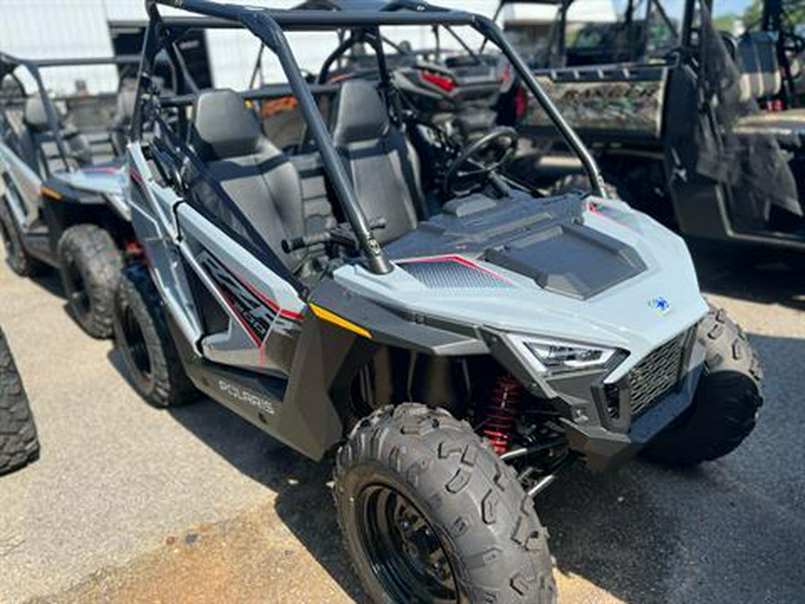 2024 Polaris RZR 200 EFI