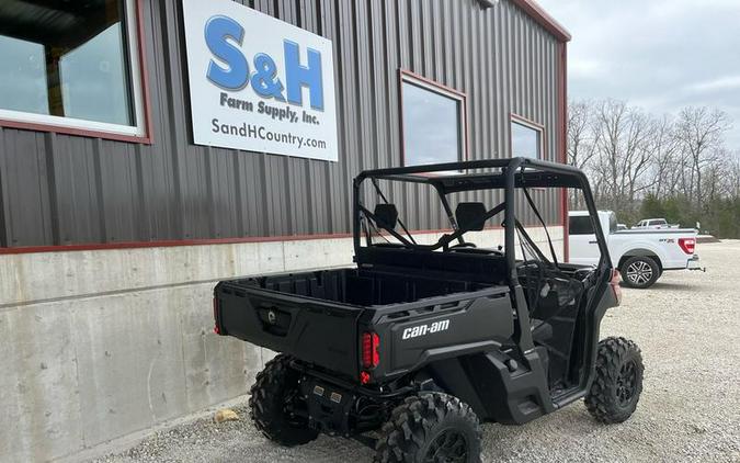 2025 Can-Am® Defender DPS HD10
