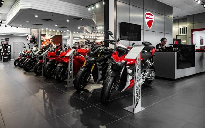 2025 Ducati STREETFIGHTER V4