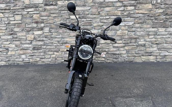 2023 Husqvarna® Svartpilen 401