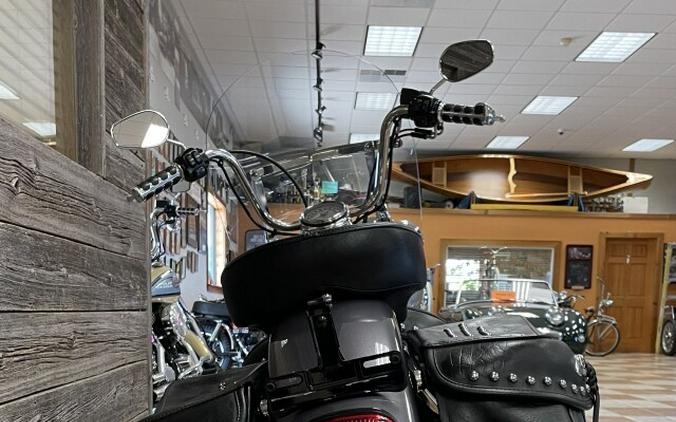 2014 Harley-Davidson Heritage Softail Classic Two-Tone Charcoal Pearl/Brilli