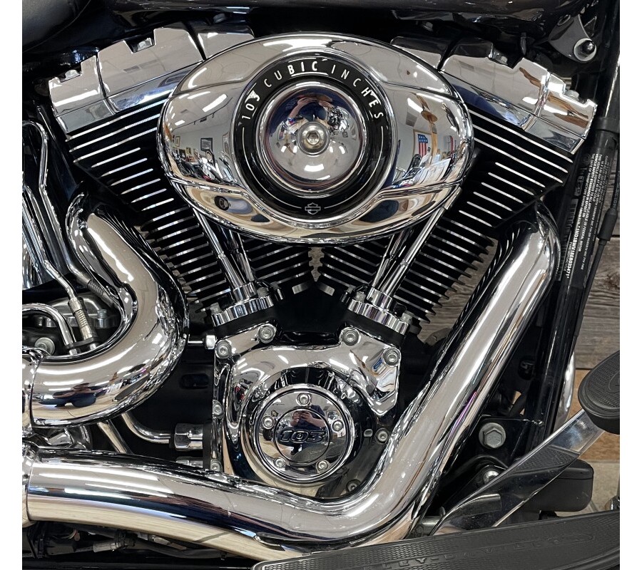 2014 Harley-Davidson Heritage Softail Classic Two-Tone Charcoal Pearl/Brilli