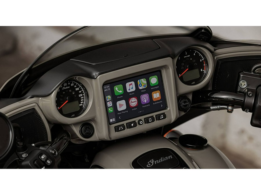 2024 Indian Motorcycle Chieftain® Dark Horse® Icon with PowerBand Audio Package