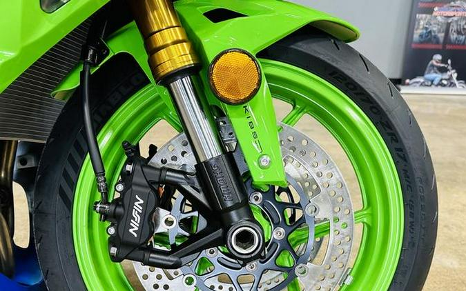 2024 Kawasaki Ninja® ZX™-6R 40th Anniversary Edition ABS