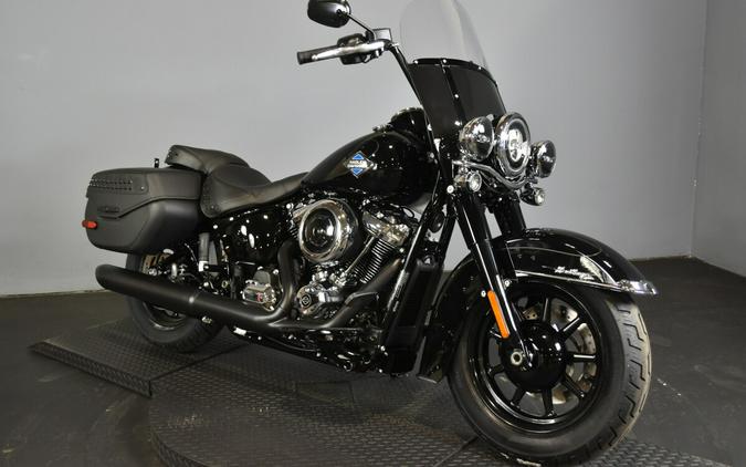 2025 Harley-Davidson Heritage Classic FLHC