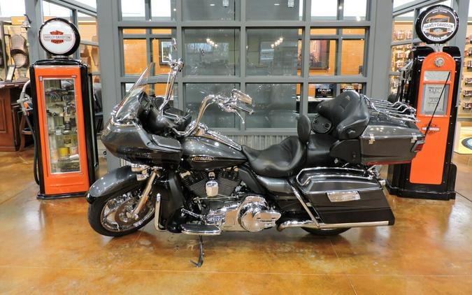 2011 Harley-Davidson CVO Road Glide Ultra FLTRUSE