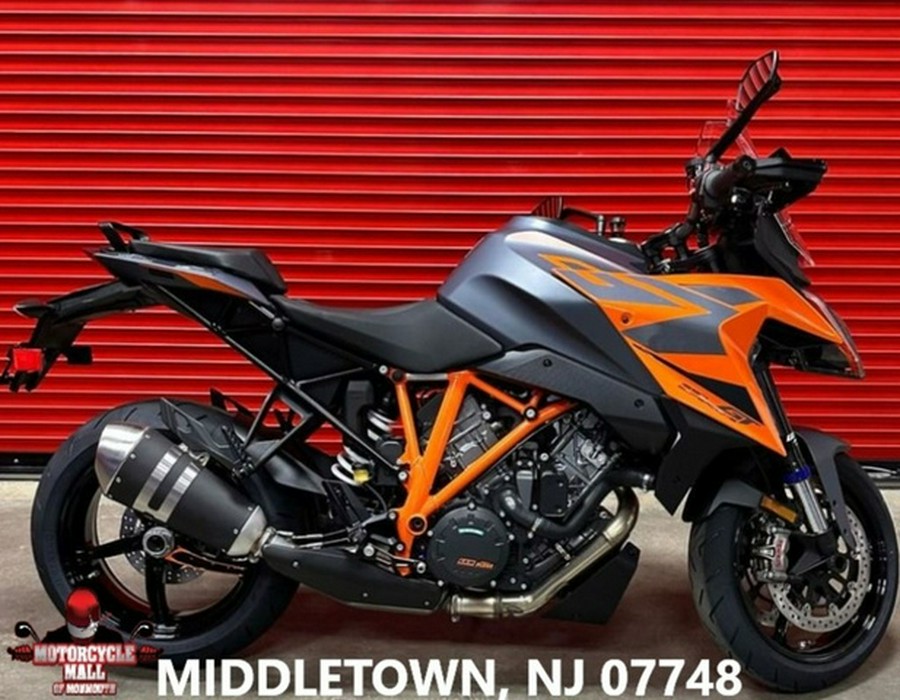 2024 KTM Super Duke 1290 GT