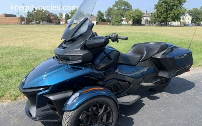 2021 Can-Am® Spyder® RT SE6