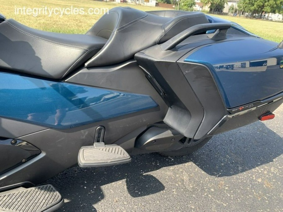 2021 Can-Am® Spyder® RT Limited Dark