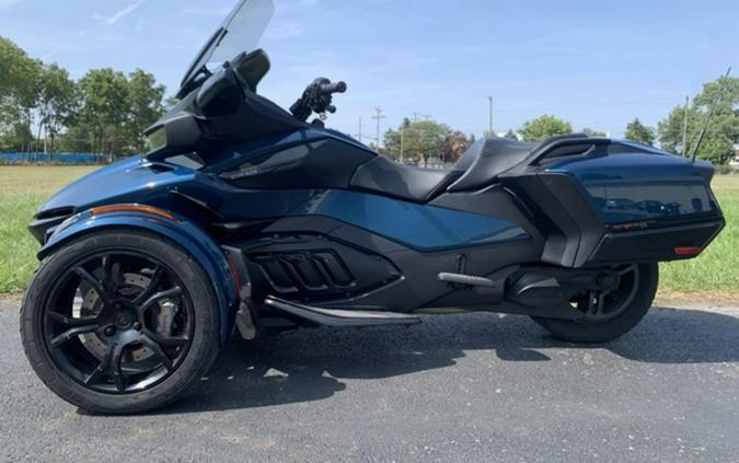 2021 Can-Am® Spyder® RT Limited Dark