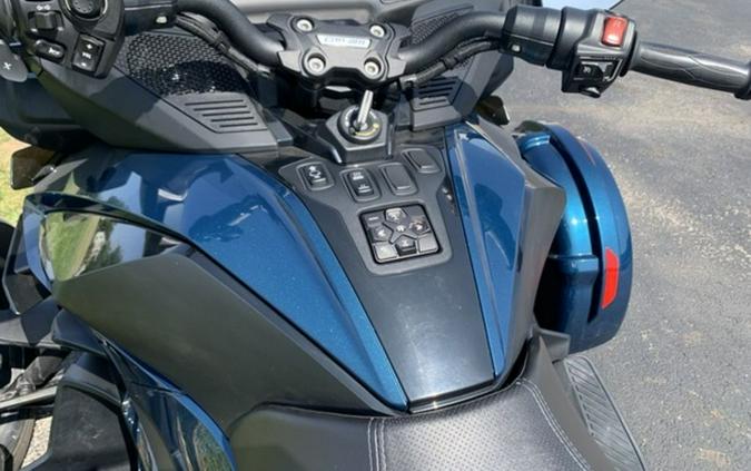 2021 Can-Am® Spyder® RT Limited Dark