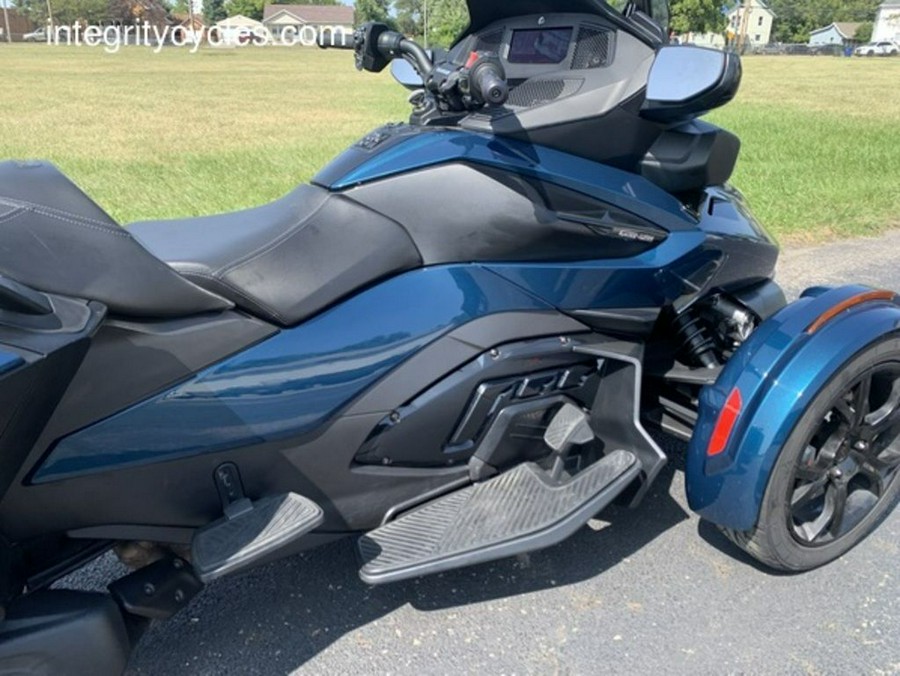 2021 Can-Am® Spyder® RT Limited Dark