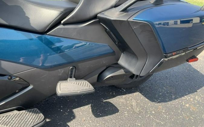 2021 Can-Am® Spyder® RT SE6