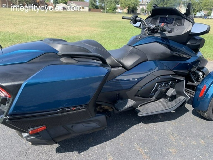 2021 Can-Am® Spyder® RT Limited Dark