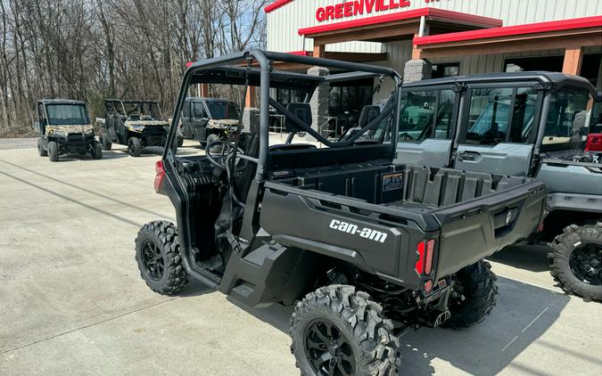 2024 Can-Am Defender DPS HD10