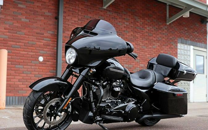 2018 Harley-Davidson® FLHXS - Street Glide® Special