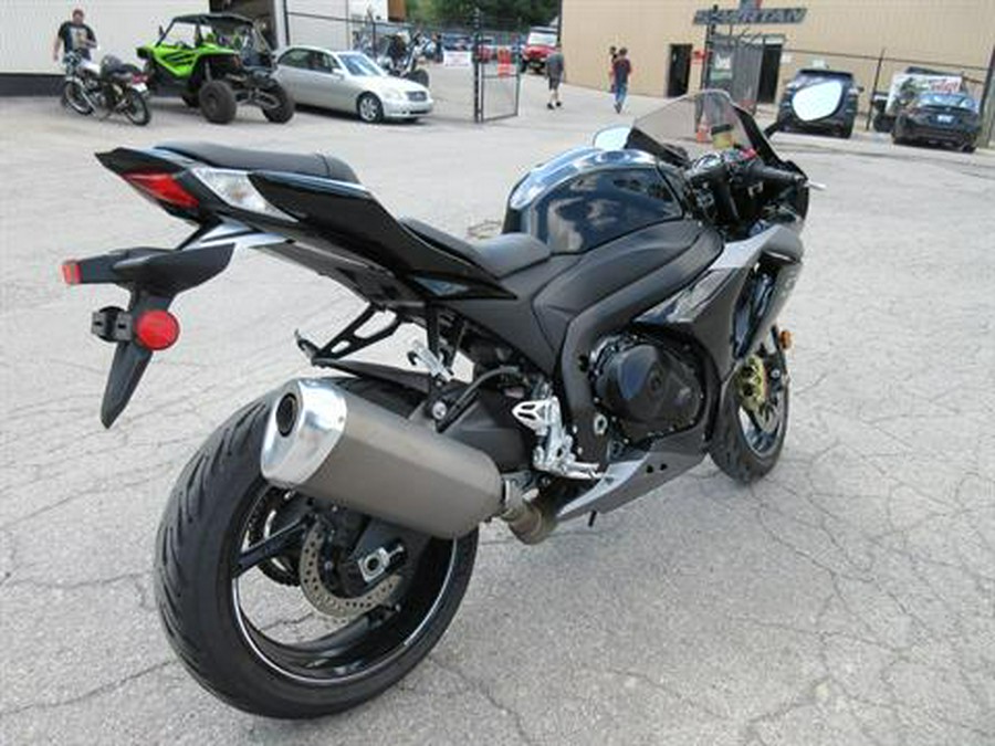 2014 Suzuki GSX-R1000™