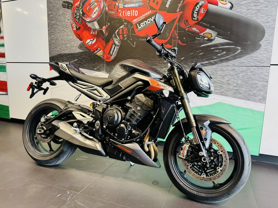 2024 Triumph Street Triple 765 RS Silver Ice
