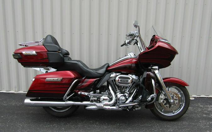2015 Harley-Davidson® FLTRUSE - CVO™ Road Glide® Ultra