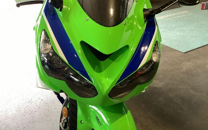 2024 Kawasaki Ninja® ZX™-14R 40th Anniversary Edition ABS