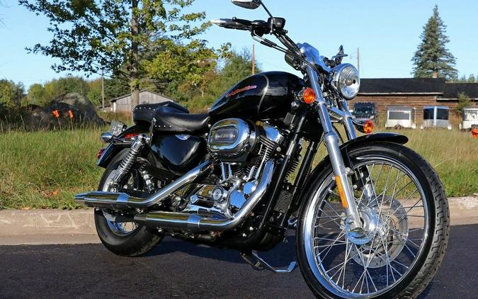 2005 Harley-Davidson® XL1200C - Sportster® 1200 Custom