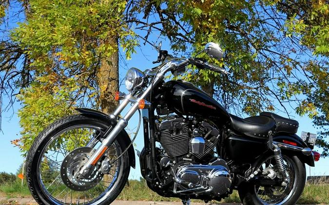 2005 Harley-Davidson® XL1200C - Sportster® 1200 Custom