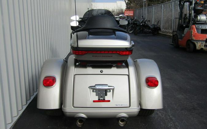 2018 Harley-Davidson® FLHTCUTG - Tri Glide® Ultra