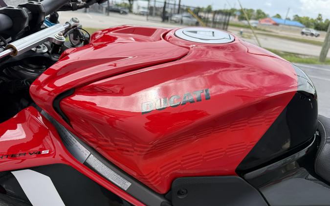2026 Ducati Streetfighter V4 S Corse