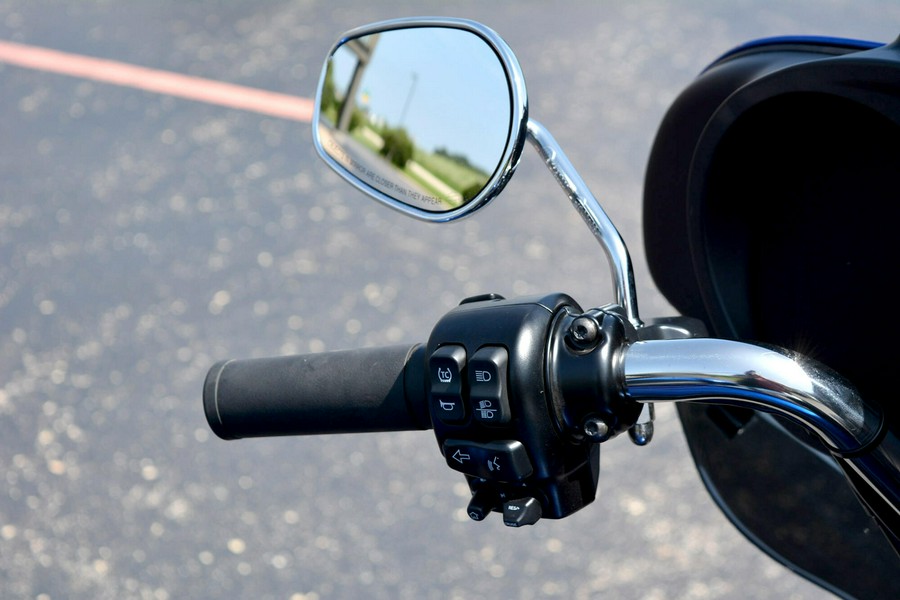 2024 Harley-Davidson® Tri Glide® Ultra Blue Burst