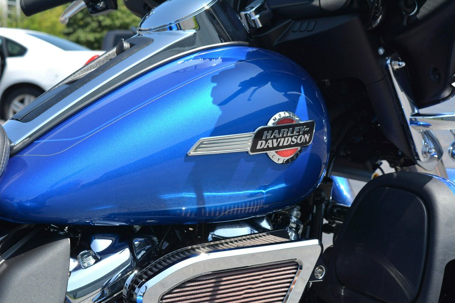 2024 Harley-Davidson® Tri Glide® Ultra Blue Burst