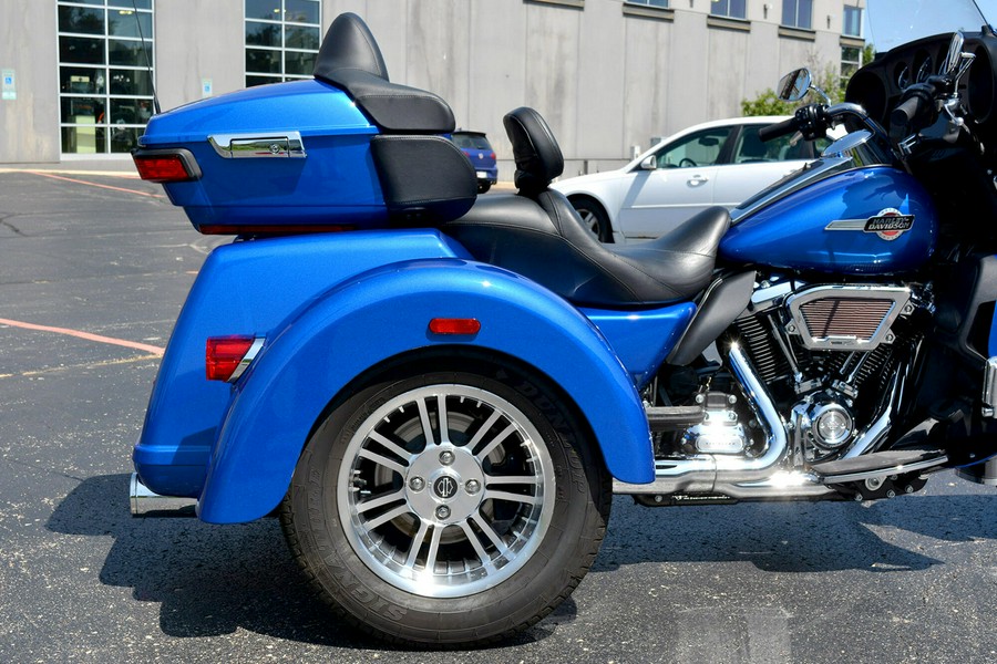 2024 Harley-Davidson® Tri Glide® Ultra Blue Burst