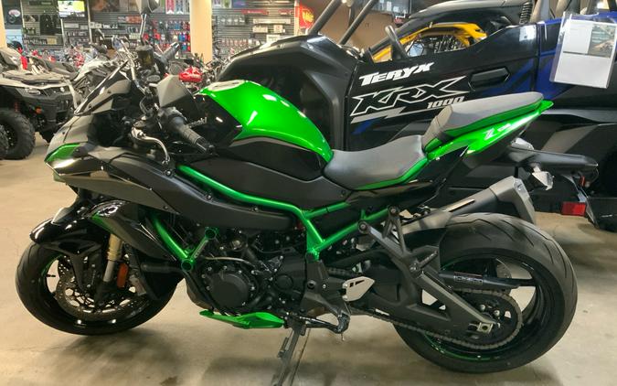 2021 Kawasaki Z H2 SE First Look Preview Photo Gallery