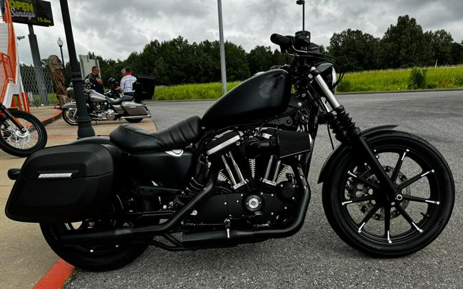 2022 Harley-Davidson Iron 883 Black Denim