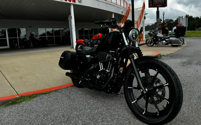 2022 Harley-Davidson Iron 883 Review [Air-Cooled Sportster]