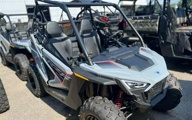 2024 Polaris RZR 200 EFI