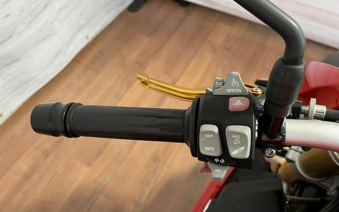 2016 BMW S 1000 R