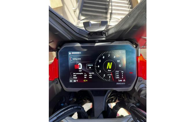 2024 Ducati Multistrada V4 Pikes Peak