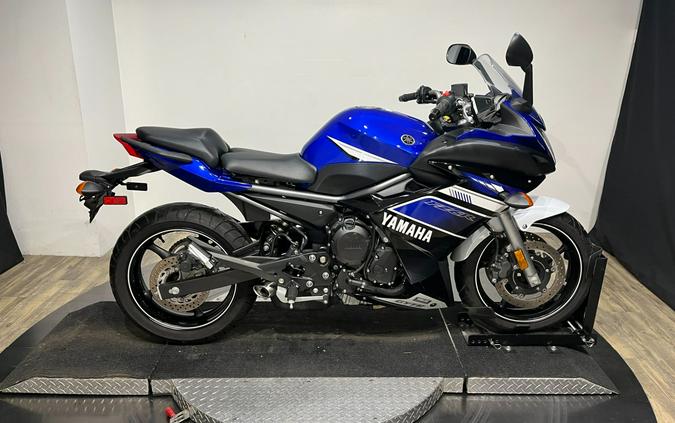 2013 Yamaha Motor Corp., USA FZ6R