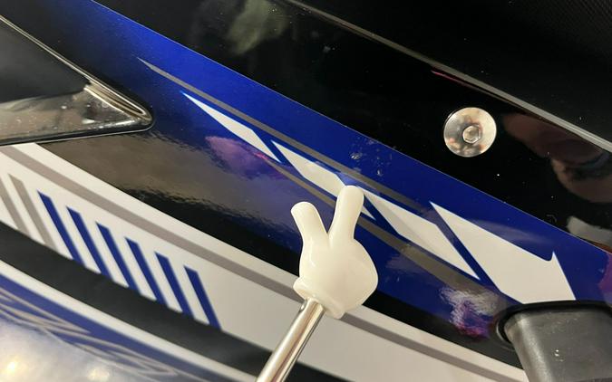 2013 Yamaha Motor Corp., USA FZ6R