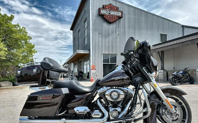 2011 Harley-Davidson® Street Glide® Merlot Sunglo