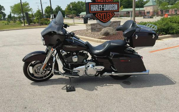 2011 Harley-Davidson® Street Glide® Merlot Sunglo