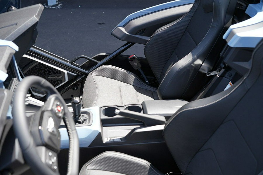2026 Polaris Slingshot Signature Edition Manual